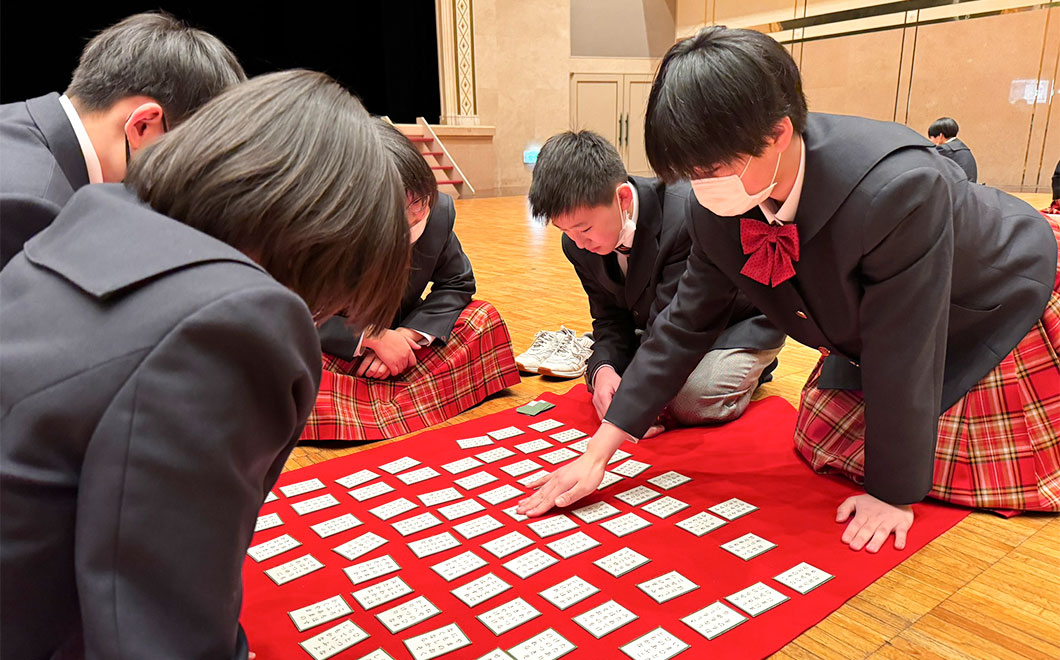 百人一首大会の写真